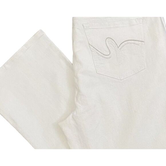NEW DIANE GILMAN Forever Lux White Denim Jeans Size 18 Slimming Slim Bootcut NWT - Picture 6 of 9